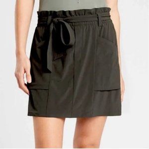 Athleta Skyline paperbag skort olive green